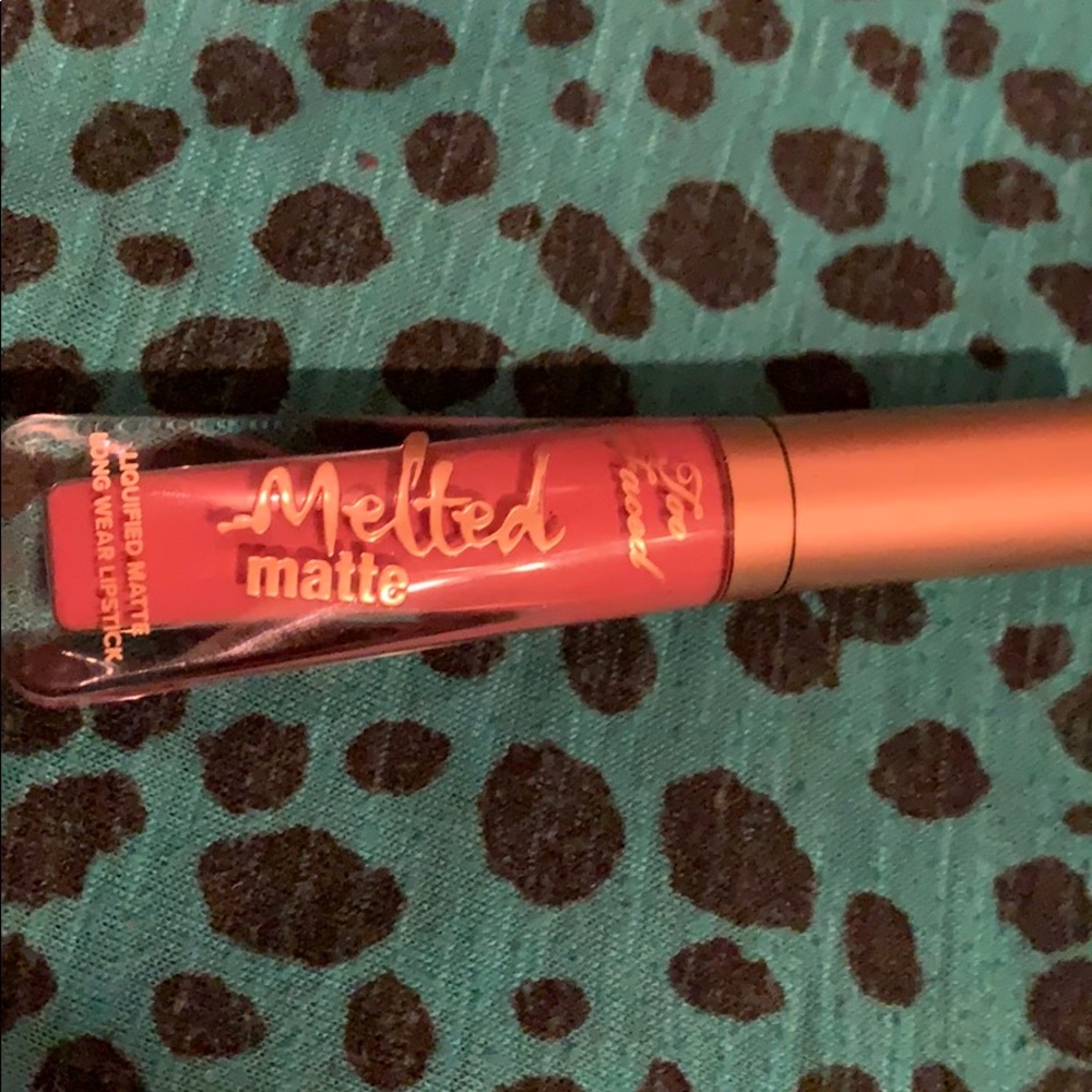 Too Faced Melted Matte lipstick